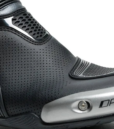 Torque 3 Out Air Boots