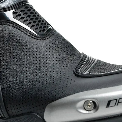 Torque 3 Out Air Boots